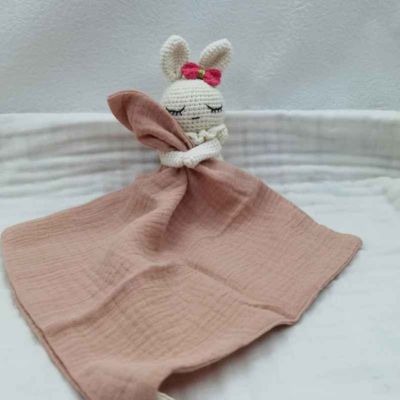 Doudou bebe doudou poétique fait main Cozy Crochet Friends
