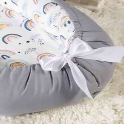 Berceau bébé détail nidportablebébé arc en ciel