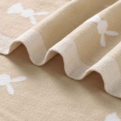 Couverture bébé douce lapin tricot détail Lapinou Douillet