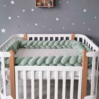 Tresse de lit bébé douce moelleuse verte doudélia